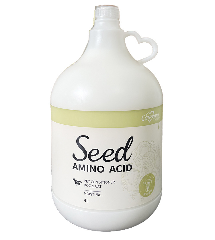 Pet Shampoo With Seed Extracts And Amino Acids For Coat Care